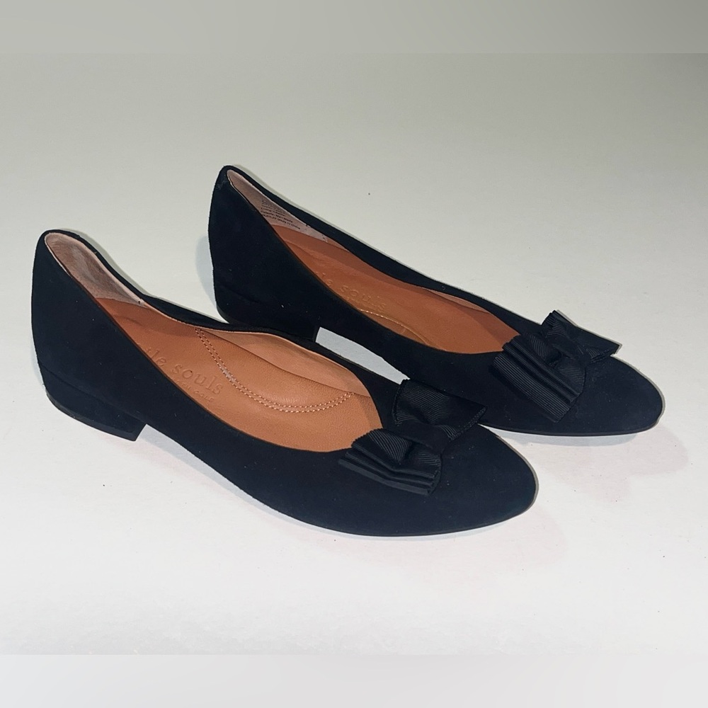 Women’s Kenneth Cole Black Flats with Ribbon - Picture 2 of 6